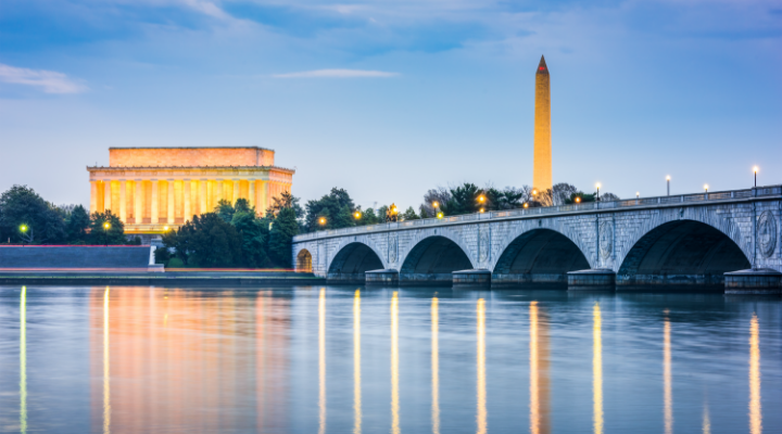 Lincoln and Washington memorial from the Potomac